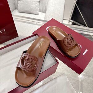 Gucci slippers